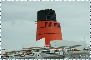 RMS Queen Elizabeth 2 (14)