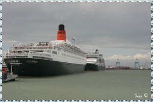 RMS Queen Elizabeth 2 (5)