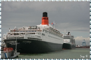 RMS Queen Elizabeth 2(3)