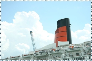 RMS Queen Elizabeth 2(76)