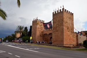 096 Mallorca oktober 2014 - Alcúdia katedraal en markt