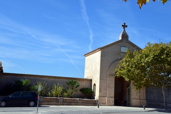 322 Mallorca oktober 2014 - Alcúdia St Annakerkje - museum