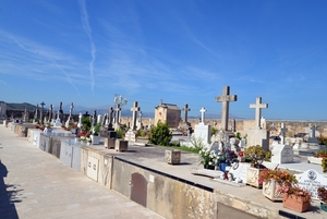 324 Mallorca oktober 2014 - Alcúdia kerkhof tegenover de St Anna