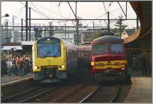 NMBS AM75 825 Antwerpen 02-10-2003