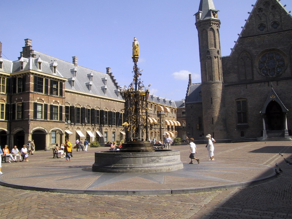 Fontein Binnenhof
