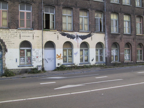 Ex Belastingkantoor Vaillantplein 14-10-2003