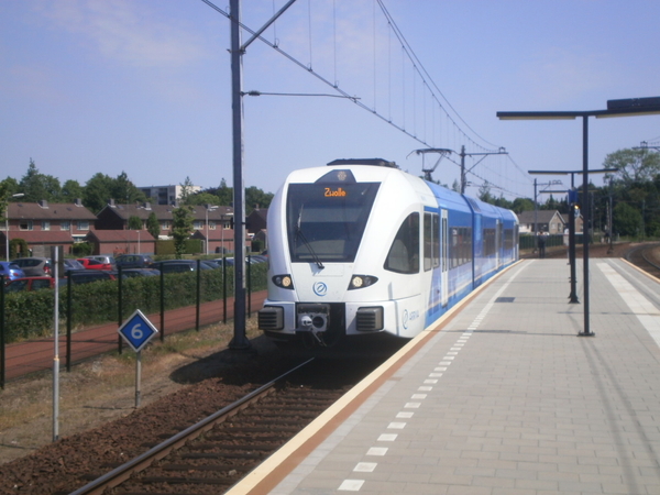 Arriva 523 Station Hardenberg 07-06-2013