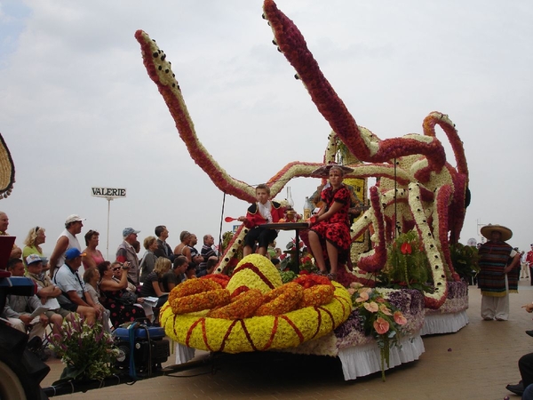 Blankenberge Bloemenstoet 2008 008