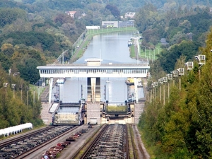 2014_09_28 Rivertours scheepsliften 114