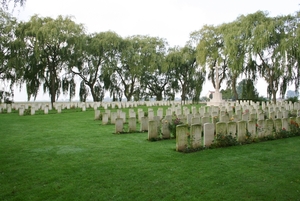 Trou Aid Post Cemetery Fromelles 3