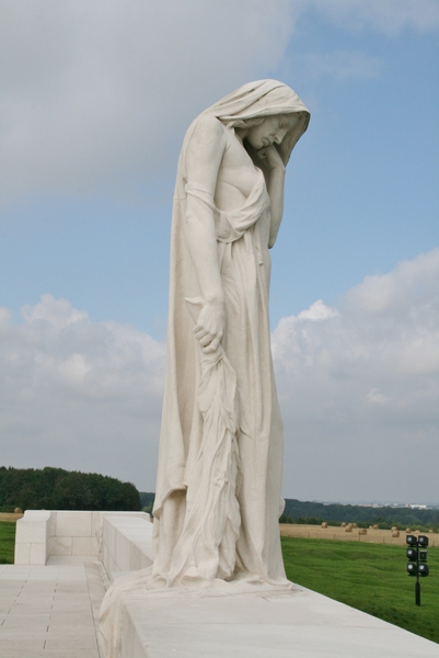 Canadees Monument Vimy 8