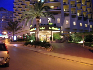 9 Hotel