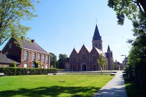Oostnieuwkerke-Kerkplein
