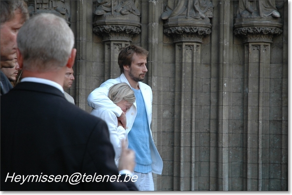 Julien Schoenaerts acteur kunstenaar kathedraal antwerpen