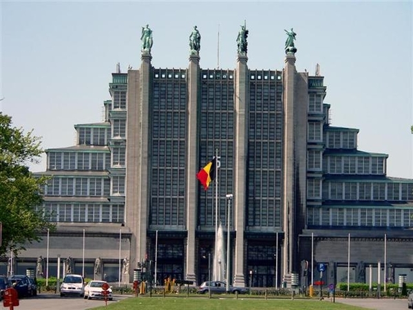 België 17 Brussel -  Expo-gebouw (Medium) (Small)