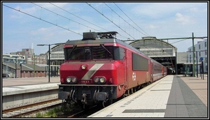 De rode E-Lok 1837 Den Haag HS 13-07-2002