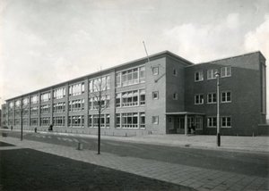 1953 Pieter Langendijkstraat 81, openbare school