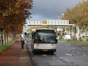 Koningskade deze HTM 319 tegen op pendelbuslijn 69.21-10-2015