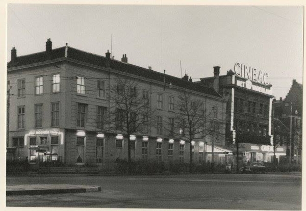 Toen het Buitenhof nog niet ontsierd werd door een McDonald 1952