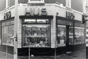 Hoefkade 994, winkel van Hus hoek van de Vaillantlaan.1964