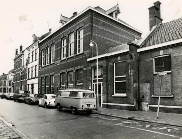 De Gheijnstraat 51. Clubhuis de Beek.1977