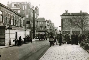 Zeestraat, links de afbraak van 'het huis van Geitemie'.1934