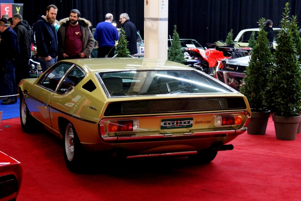IMG_2911_Lamborghini_Espada-s2_1970_oro-Metallizzato_V12_rear