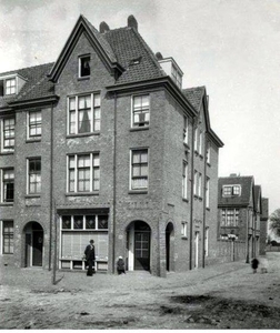 Stuwstraat 62-68, hoek Wiekstraat 1920