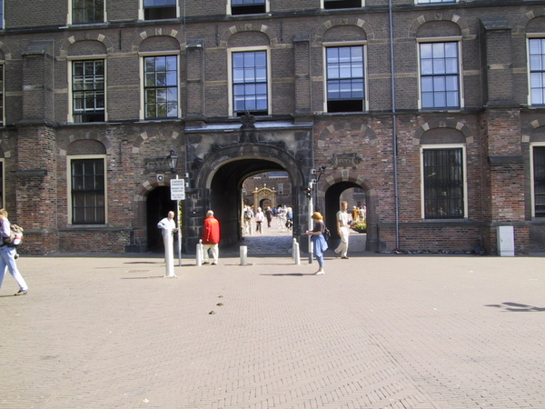 Poort Binnenhof 19-08-2003
