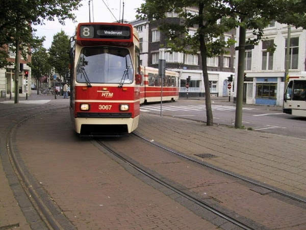 3067 Oranjelaan-Stationsweg 18-08-2000
