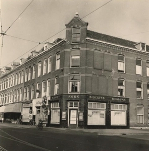 1960 Kempstraat, op de hoek van de Fischerstraat