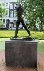 L'homme qui marche -  Rodin