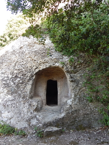 48 Romeinse tombe in agios thomas
