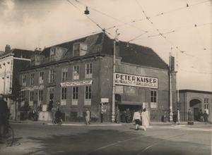 1942 Bezuidenhoutseweg 17, hoek Rijnstraat