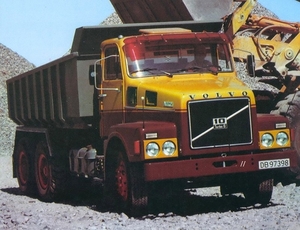 VOLVO-N1025 (1976)