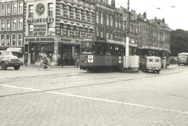 483, lijn 3, Van der Takstraat, 1-8-1956 (foto W.J. van Mourik)