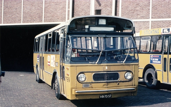799, buiten dienst, Garage Sluisjesdijk, 1974