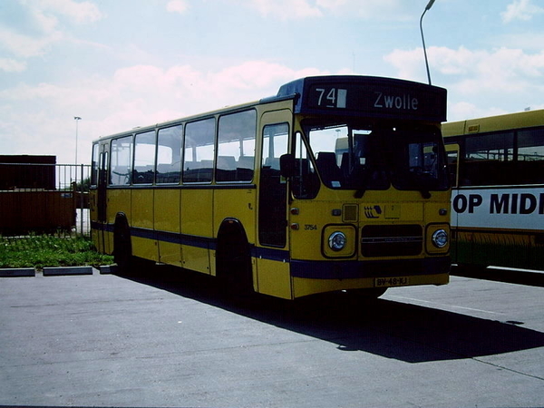 DVM-NWH 3754 Zwolle station