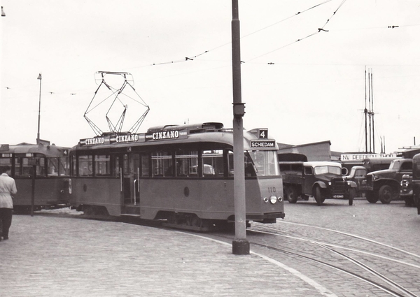 110, lijn 4, Oosterkade, 29-5-1951