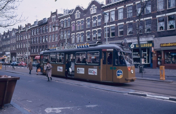 12, lijn 11, Vierambachtsstraat, 18-4-1978 (dia R. van der Meer)