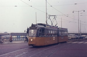 234, lijn 6, Bergwegbrug, 4-12-1971 (dia R. van der Meer)