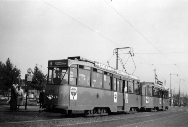 100, lijn 4, Kruisstraat, 28-8-1954 (foto H. Kaper)