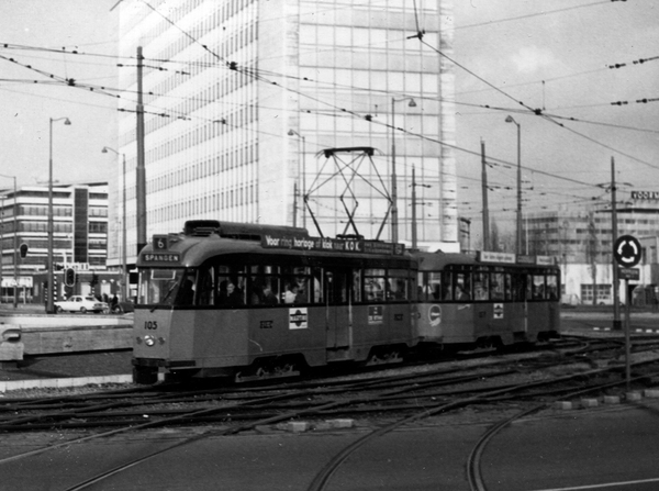 105, lijn 6, Hofplein, 15-11-1970 (T. van Eijsden)