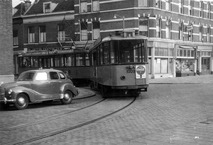 1009, voetbaltram, Weteringstraat, 22-12-1957 (foto J. Oerlemans)