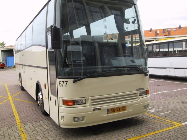 677 Touringbus H.T.M.
