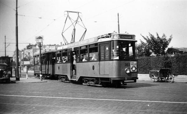 303, lijn 4, Oosterkade, 26-7-1949 (foto P.E. van Gaart)