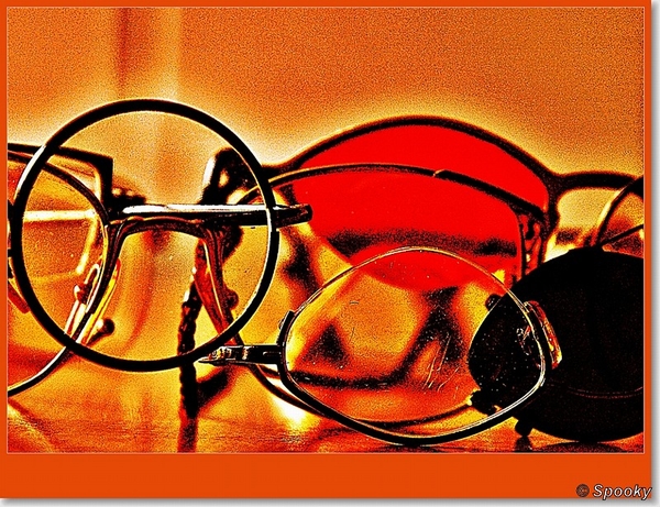Gekleurde Brillen