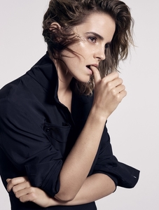 Emma Watson - Elle 2017 - 10