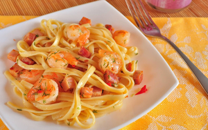 Pasta_with_shrimp_and_dried_fish