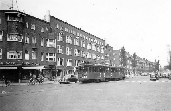 519, lijn 2, Wolphaertsbocht, 12-5-1958 (E.J. Bouwman)